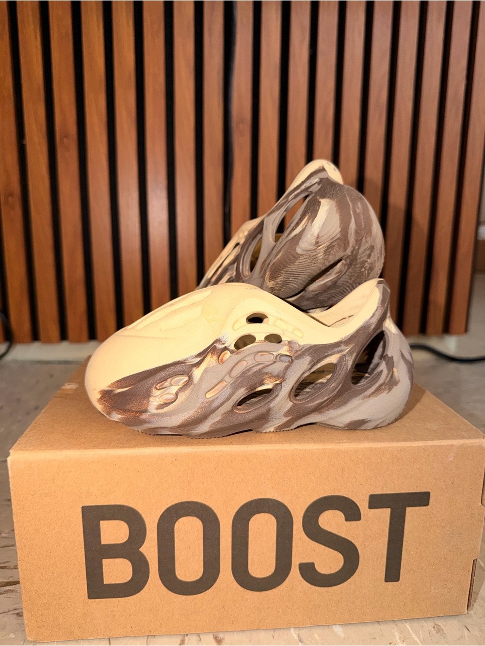Yeezy Foam Runner Sand & Brown Colorway - Kids